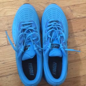 Men’s Nike tailwinds